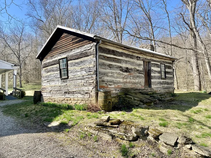 Chickens Before Condos: Evaluating Small Acreage on the Edge of the Commute Zone